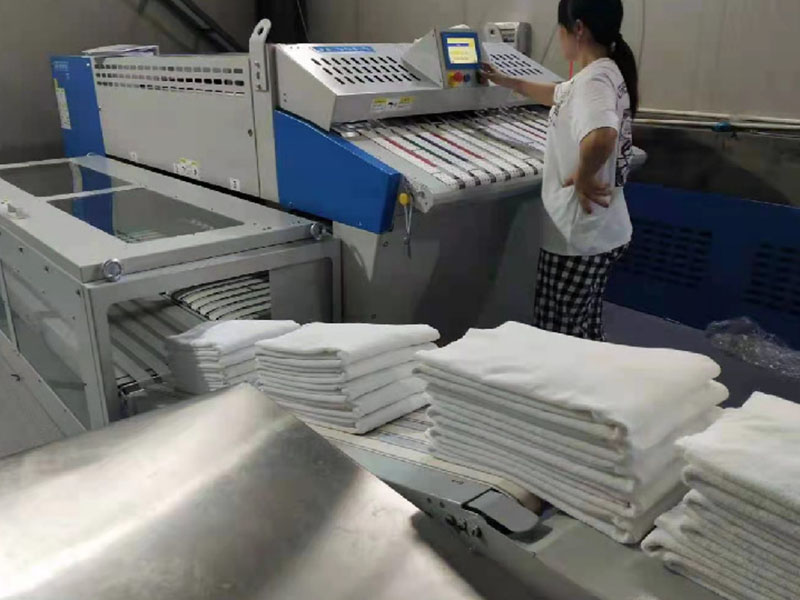 迎江巾类折叠机-02